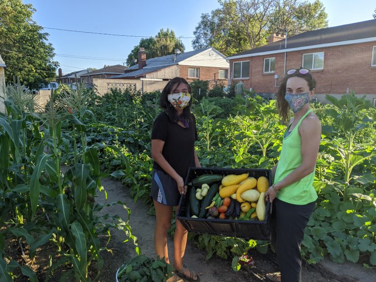 mo and natalie GULB Volunteer